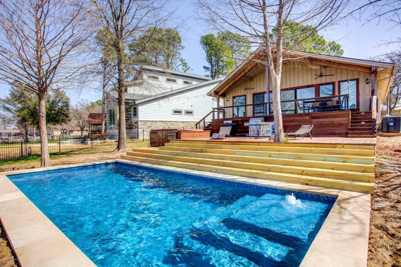 Cedar Creek Lakefront Vacation Rental With Pool Gun Barrel City المظهر الخارجي الصورة