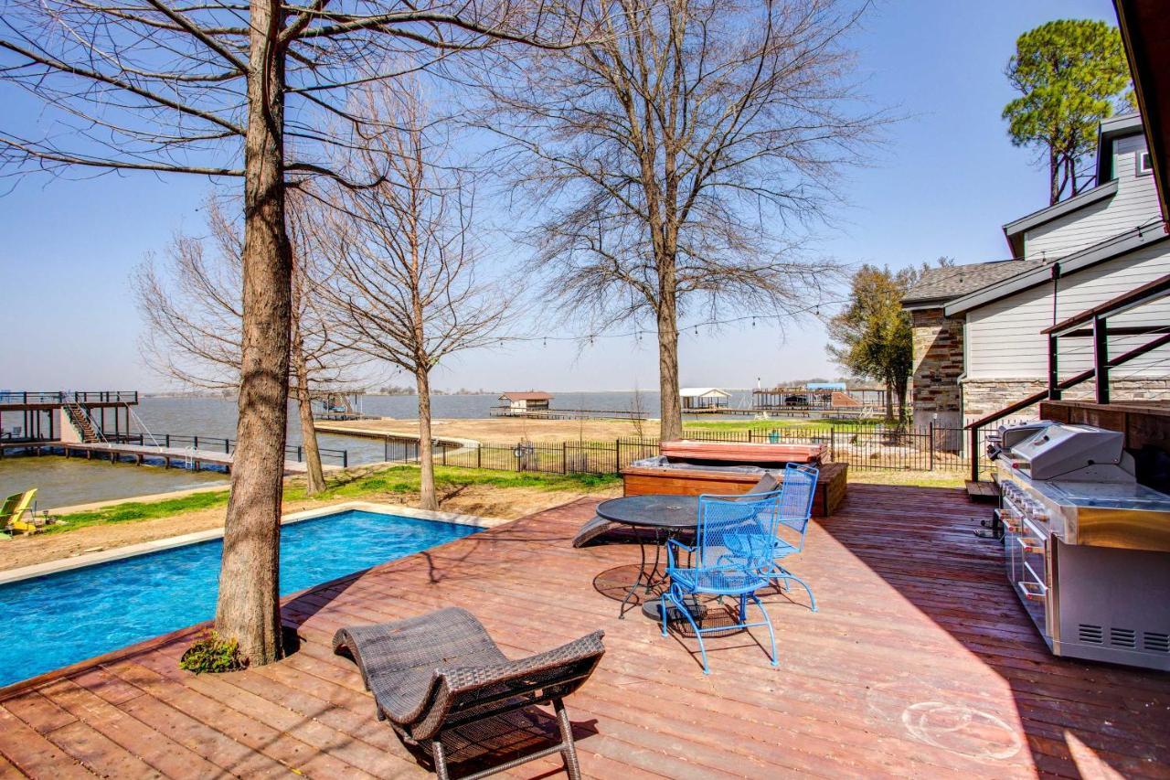 Cedar Creek Lakefront Vacation Rental With Pool Gun Barrel City المظهر الخارجي الصورة