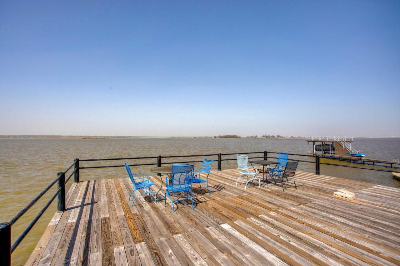 Cedar Creek Lakefront Vacation Rental With Pool Gun Barrel City المظهر الخارجي الصورة